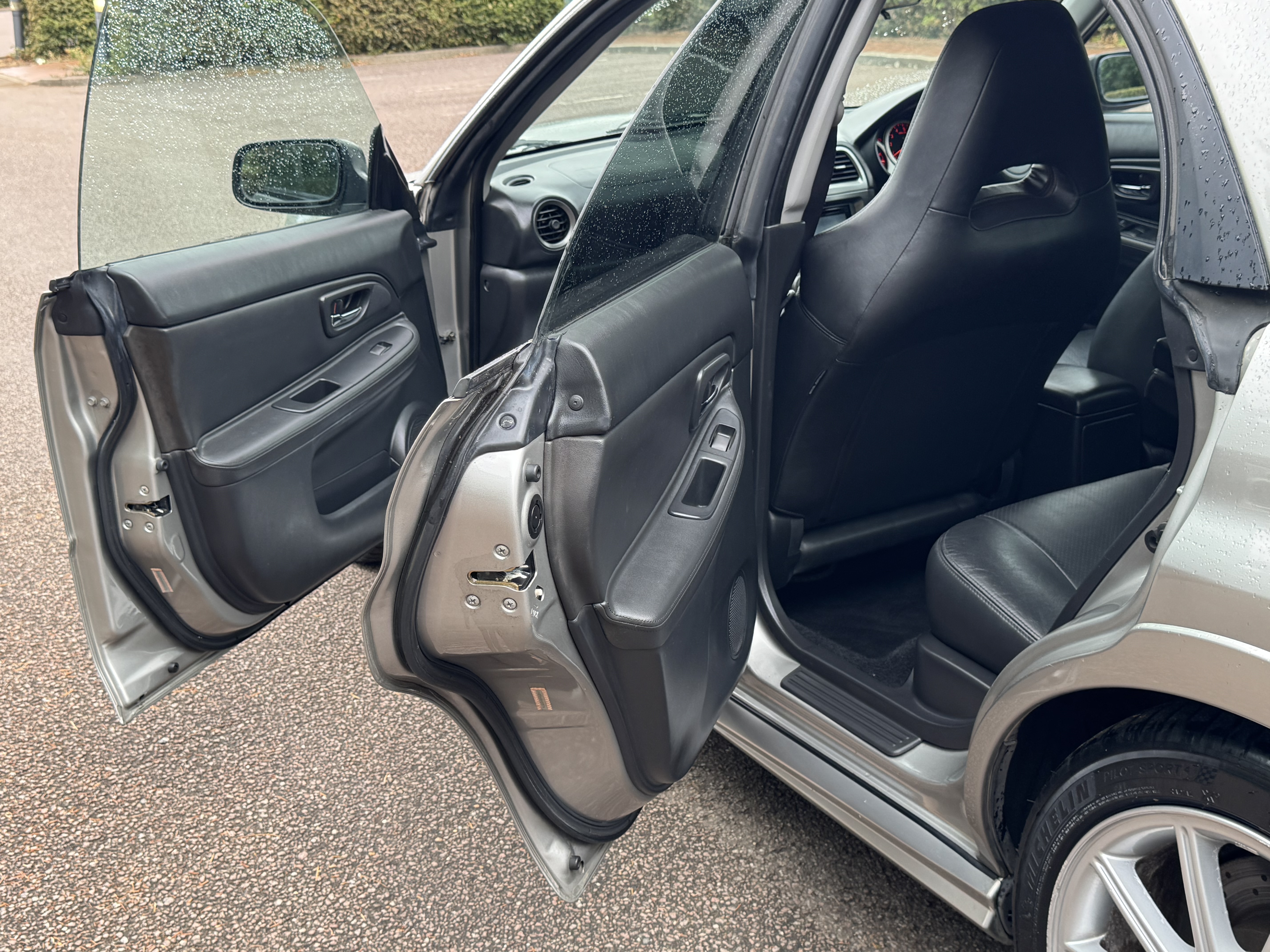 2006 Subaru Impreza JDM car for sale — photo 12 of 25